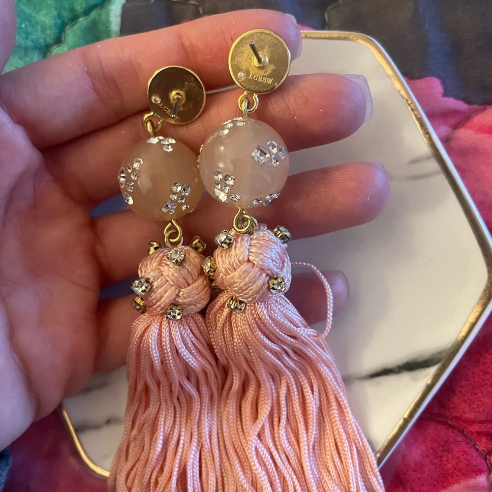 ✨SOLD✨ J Crew Pink Tassle Earrings - Picture 4 of 6